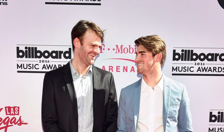 CHAINSMOKERS REVEAL OFFICIAL VIDEO FOR #1 SINGLE “CLOSER” FEAT