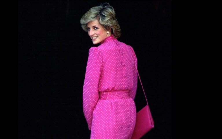 Princess Diana Fashion Exhibition to Open in 2017