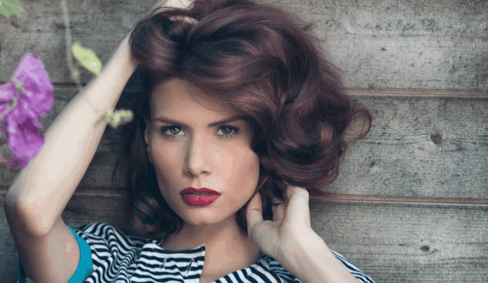 runway-magazine-beauty-red-lips-2025
