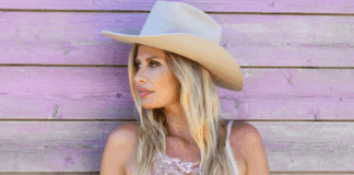 Fall Hat Shopping Trends: Red Carpet vs Mall Finds runway-magazine-Fall Hat Shopping Trends-Red Carpet vs Mall Finds