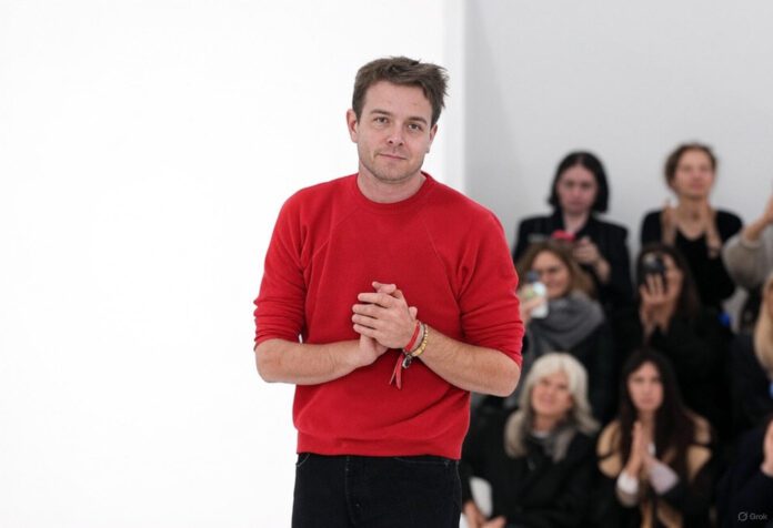 Jonathan Anderson Win at Fashion Awards 2025 Jonathan Anderson Win at Fashion Awards 2025