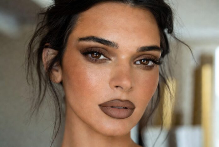 Latte Makeup Trend Goes Viral- How Kendall Jenner Is Inspiring
