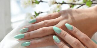 Mint Green Nails Are the Breakout Color Trend Dominating Spring Gen Z Slick Back Ponytail Are Replacing Mermaid Waves